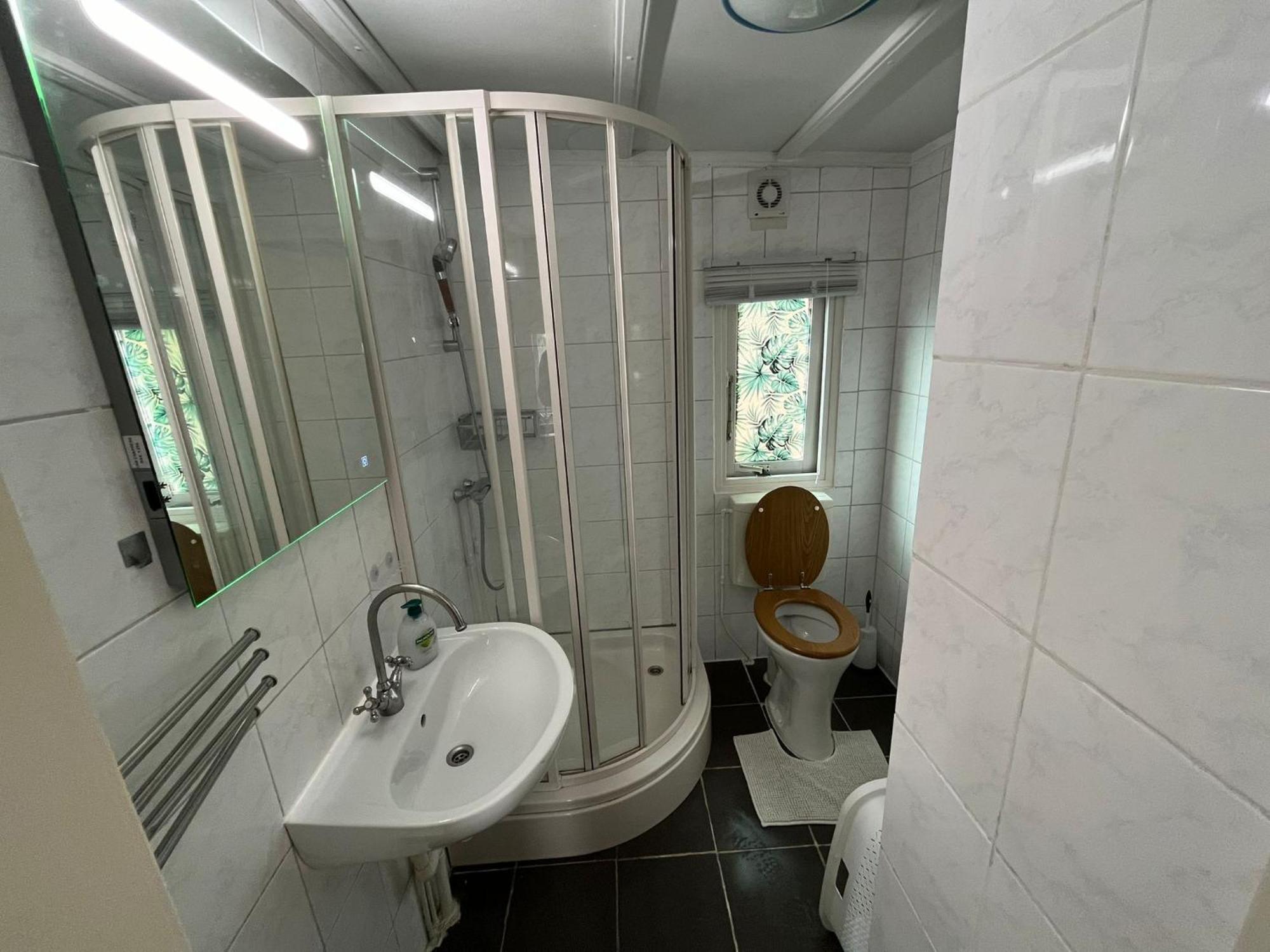Leuk Chalet Te Huur In Putten, Honden Van Harte Welkom, Alleen Voor Recreatie Villa Ngoại thất bức ảnh